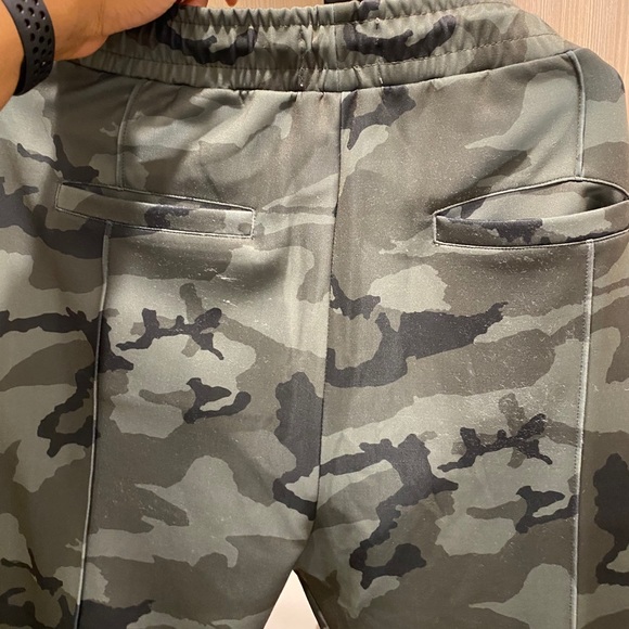 Sovereign code luxury men’s pants. - Picture 3 of 5